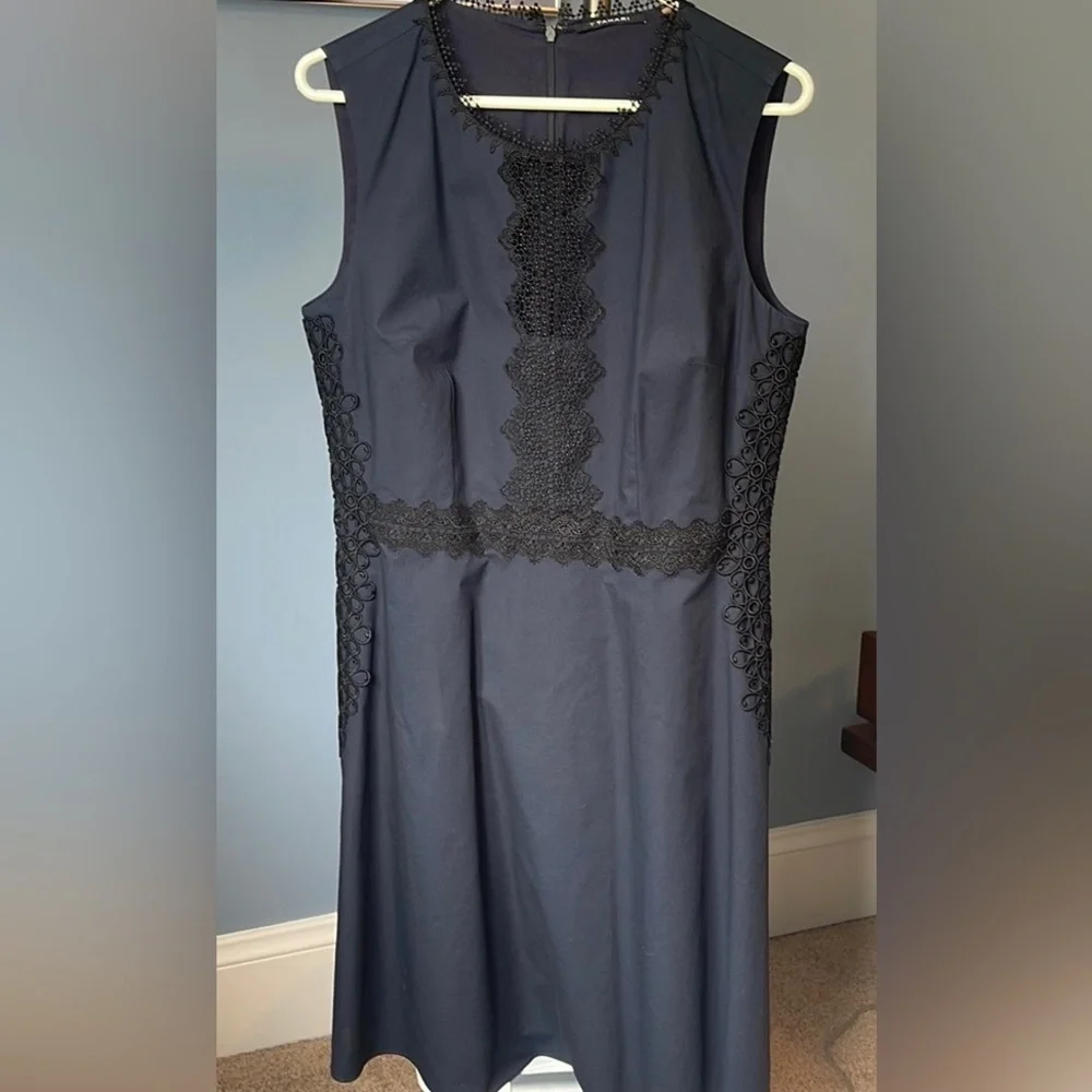 T Tahari Navy Dress size 10 - Picture 2 of 7